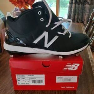 New Balance metal baseball cleats